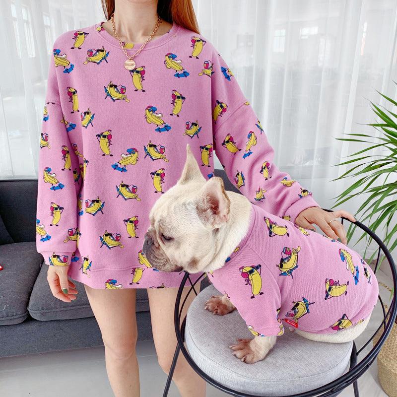 Traje a juego con mascotas: Ropa elegante y cómoda para padres e hijos